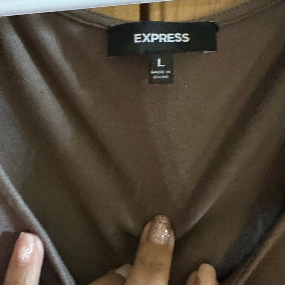 Express Army Green Bow Sleeve Blouse - Picture 5 of 5